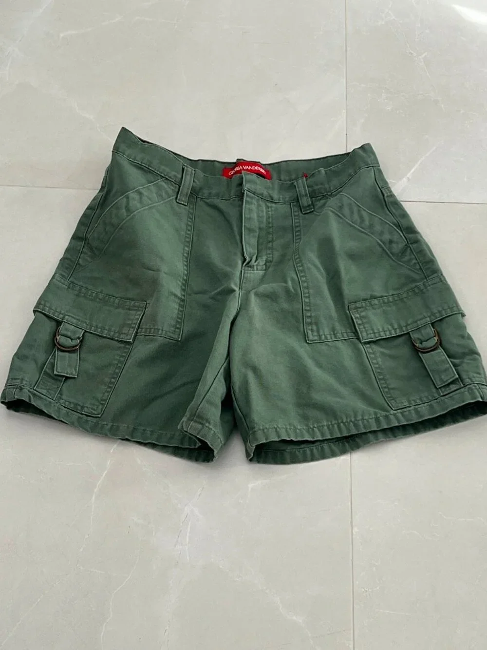 Gloria Vanderbilt Olive Green Cargo Utility Shorts (Size 4 - runs Small)